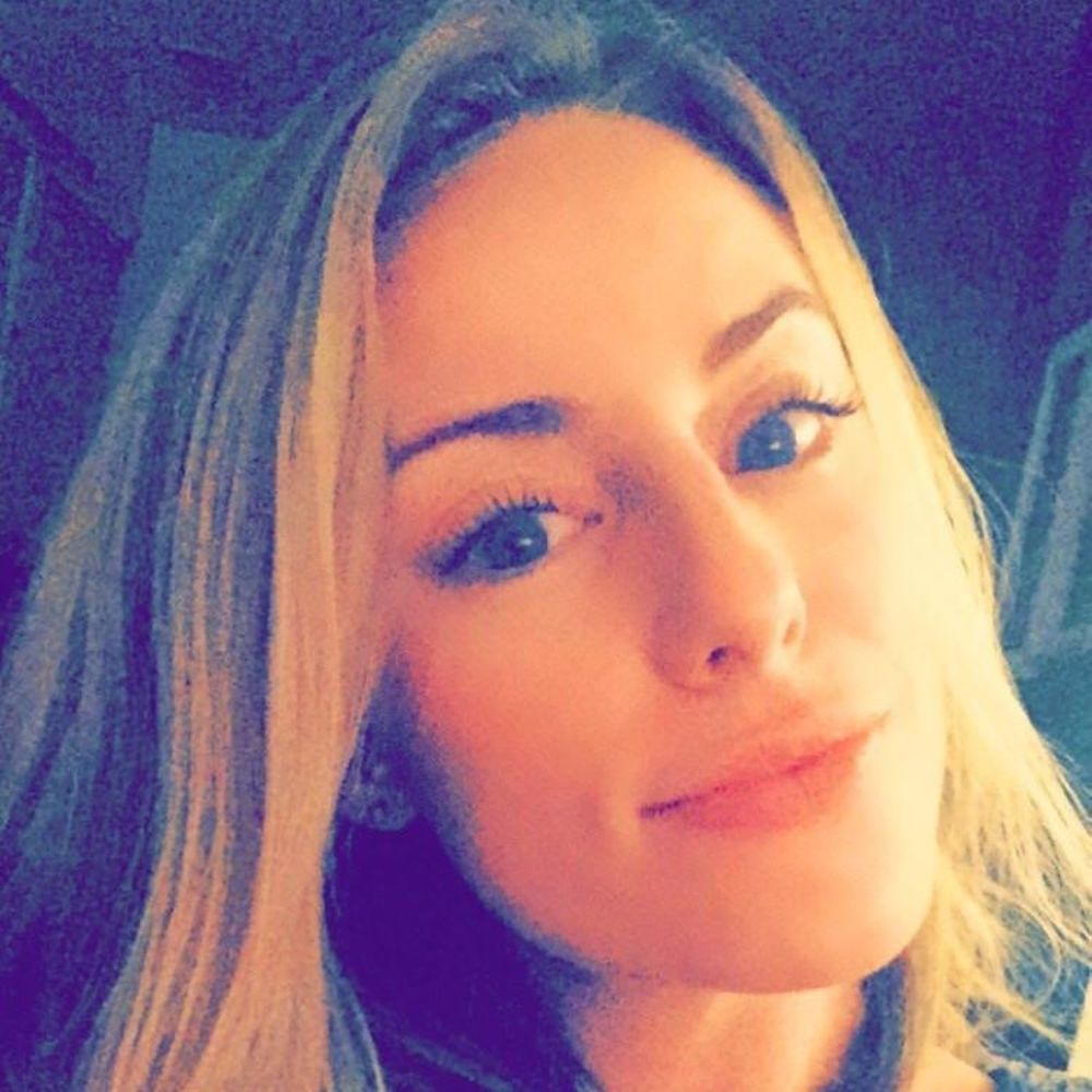 Meet your Posher, Alia